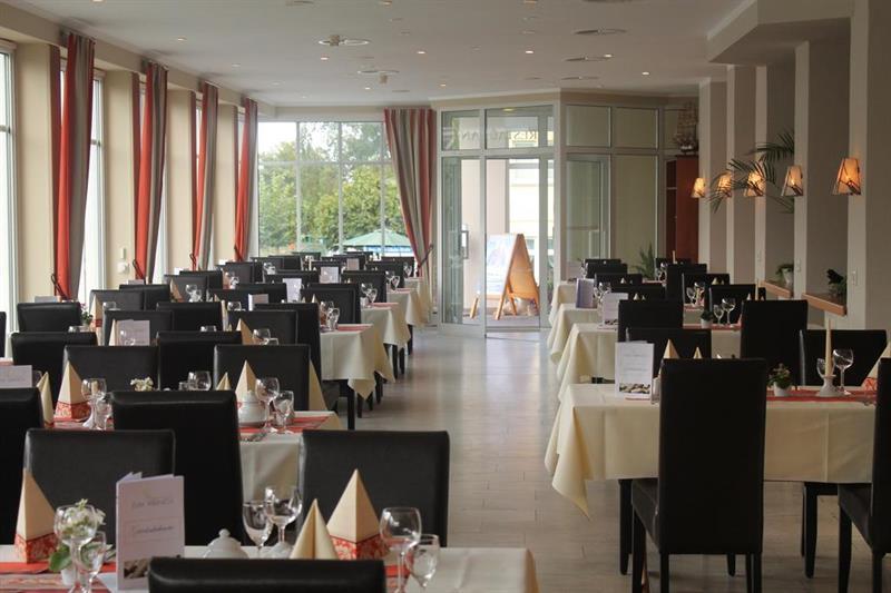 R&R Strandhotel Baabe Buitenkant foto